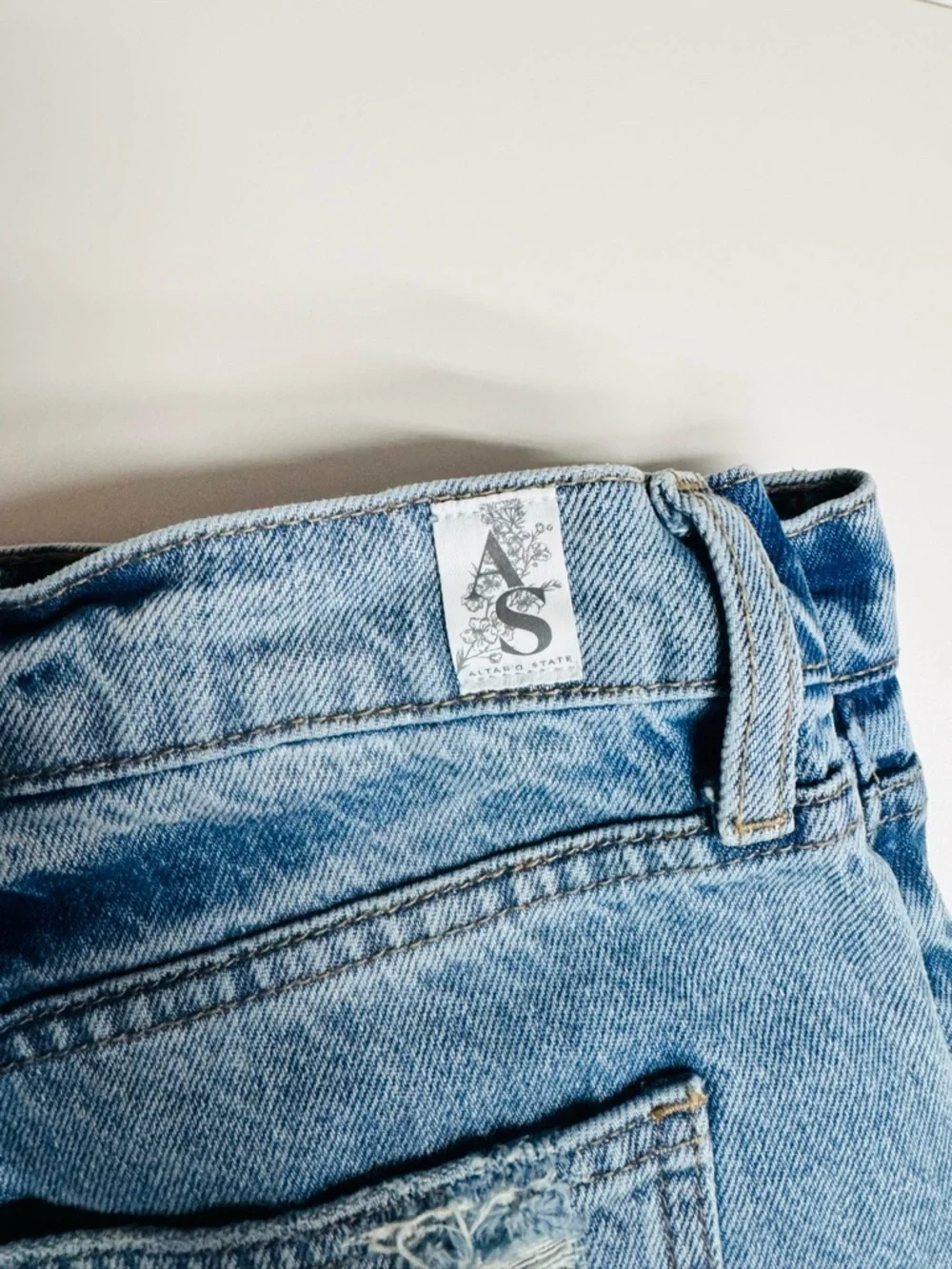 Altar’d State Light Wash Distressed High-Rise Jeans - Picture 4 of 5